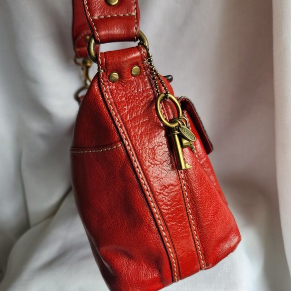 Fossil Red Leather Lady Purse/ Handbag - Picture 5 of 16